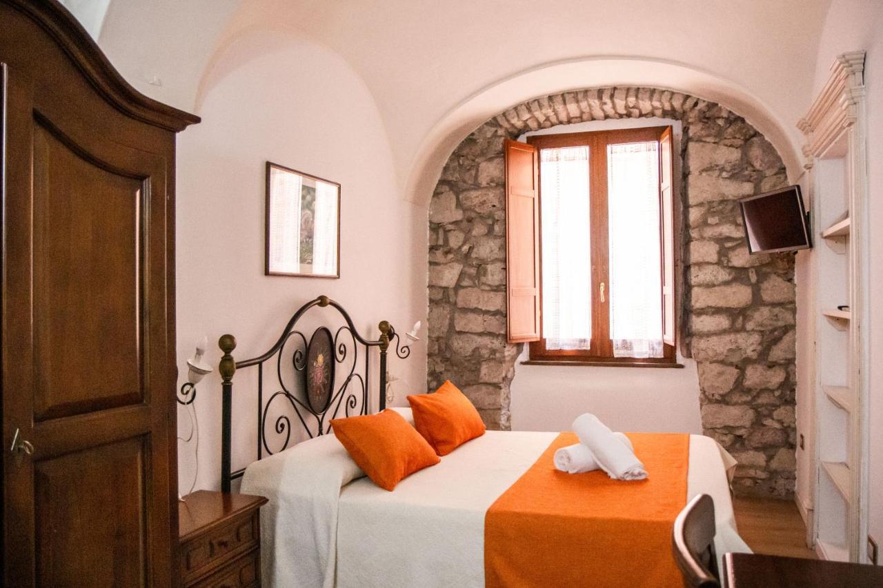 Hotel S'Ammentu House Bosa Zewnętrze zdjęcie